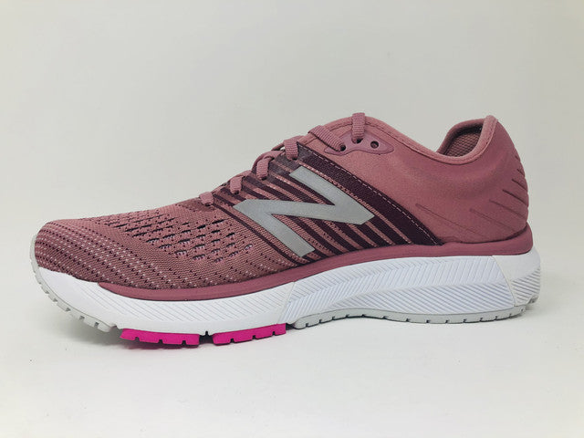 Tênis de corrida New Balance 860 v10 feminino, rosa crepuscular/rosa/peônia, 6 B(M), rosa EUA