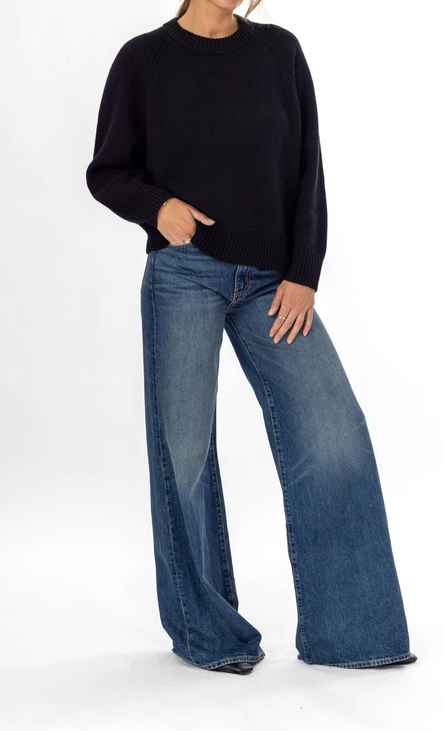 Allude - Cashmere Crew Neck Sweater