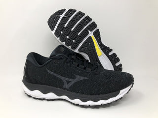 Tênis de corrida Mizuno Wave Sky Waveknit 3 feminino, preto, tamanho 6 B(M) EUA