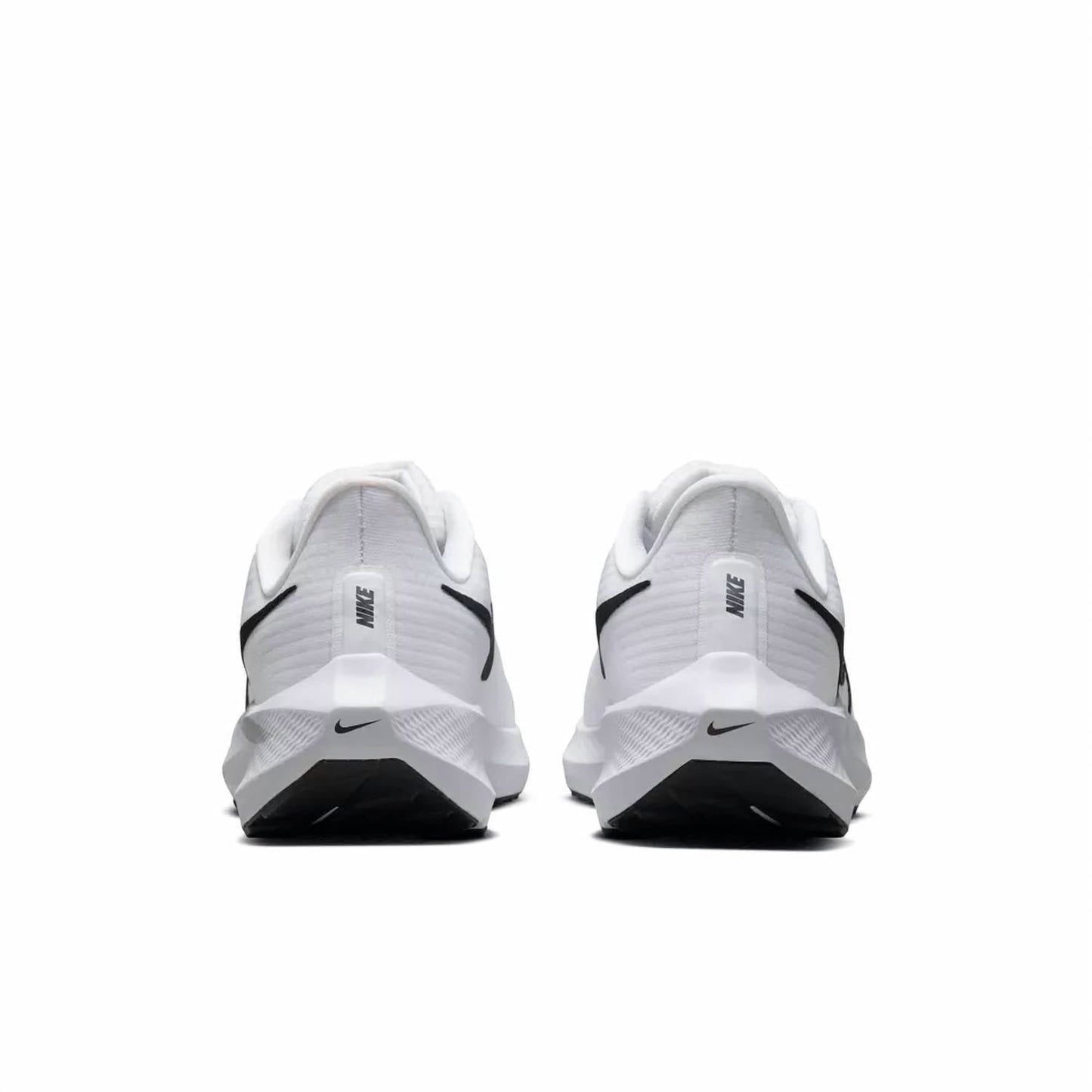 Nike - Women's Air Zoom Pegasus 39 Sneaker