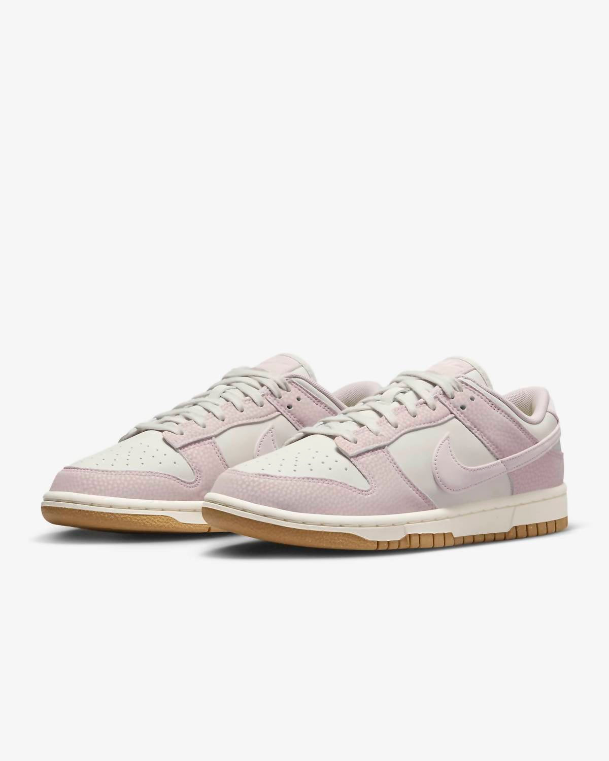 Nike - Tênis Feminino Dunk Low Premium Next Nature