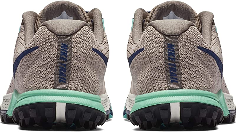Tênis de corrida Nike Air Zoom Terra Kiger 4 feminino, cinza-claro/azul/marrom