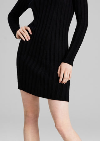 E agora este vestido justo com nervuras direcionais para mulheres, preto, tamanho pequeno
