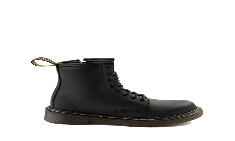 Bota Dr. Martens preta tamanho 3 EUA