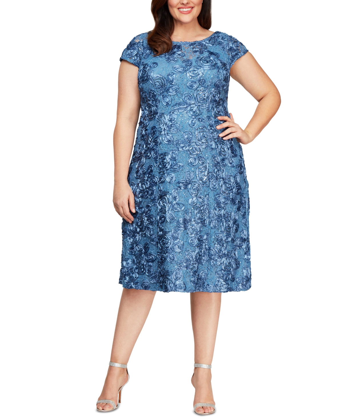 Vestido feminino Alex Evenings com renda, lantejoulas, costas em V, floral, manga curta, decote redondo, azul, tamanho pequeno