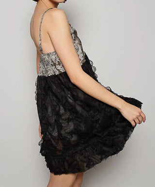 Pol - Vestido Jane com babados e renda