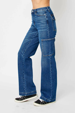 Judy Blue - Calça Jeans Cargo de Perna Larga