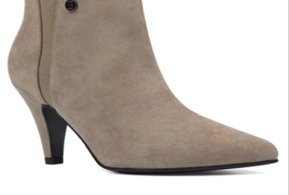 Botas femininas Bandolino Bari com palmilha acolchoada e bico fino, marrom, tamanho 5,5 M