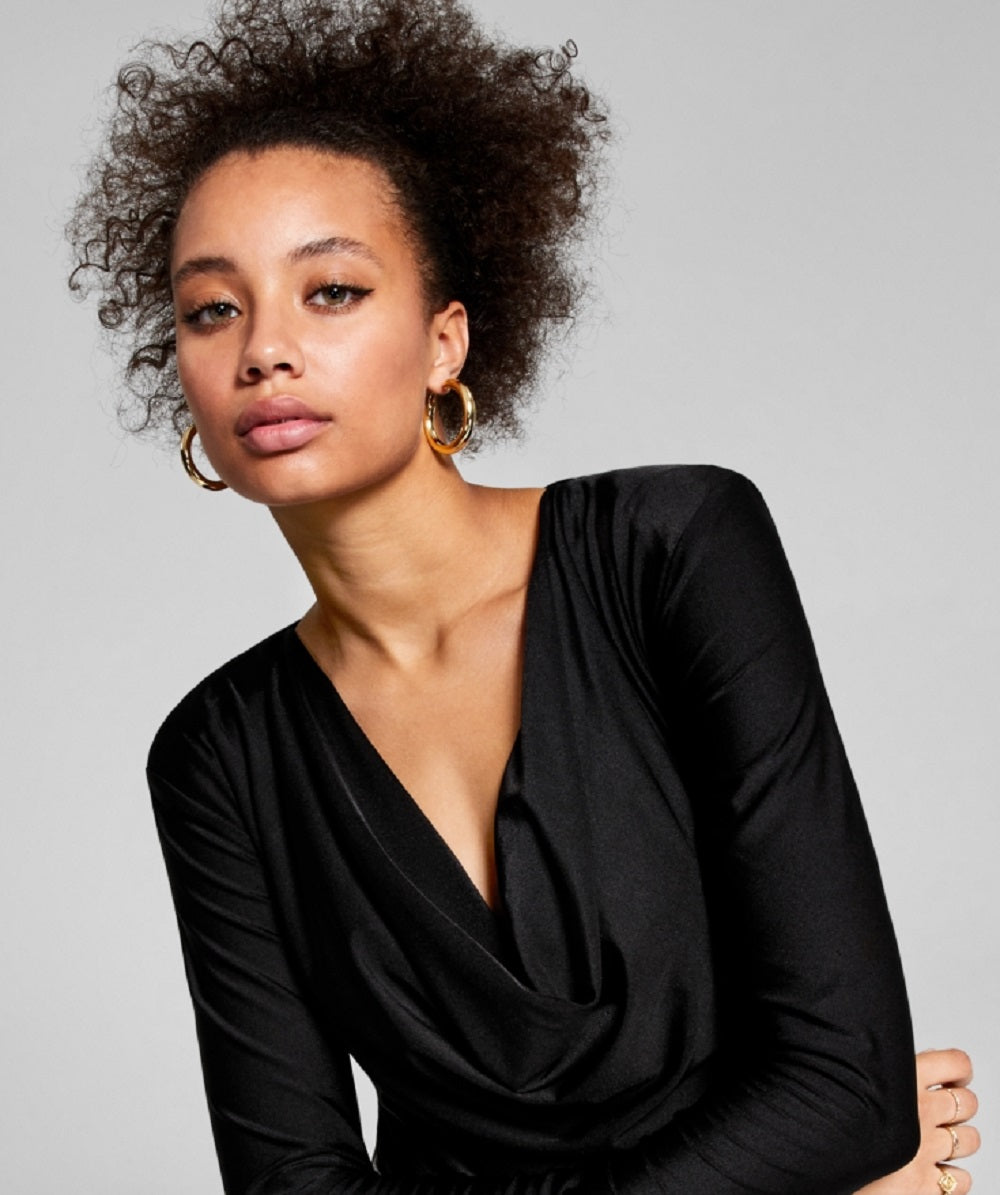 E agora este body feminino de malha com gola alta e justo, preto, tamanho pequeno