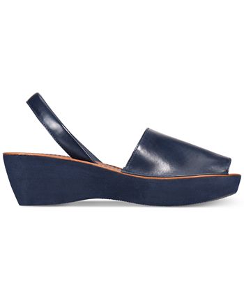 Sandálias femininas Kenneth Cole Reaction com salto fino e salto fino, pretas, tamanho 8,5 M