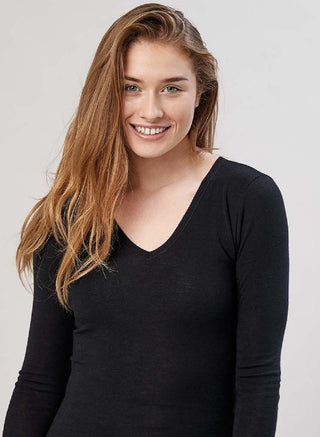 Camiseta feminina com decote em V canelado e esplêndida, preta, tamanho grande