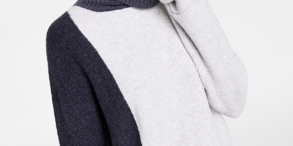 Suéter feminino French Connection Soft Stretch com gola alta, cinza, tamanho médio