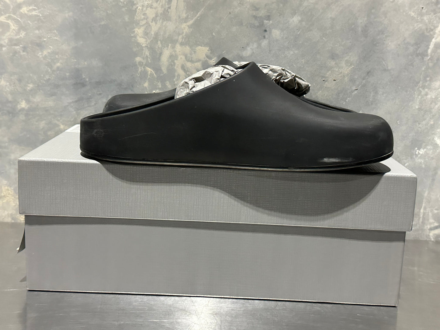 Tamanco fechado Balenciaga Logo Pool Masculino Preto Tamanho 9