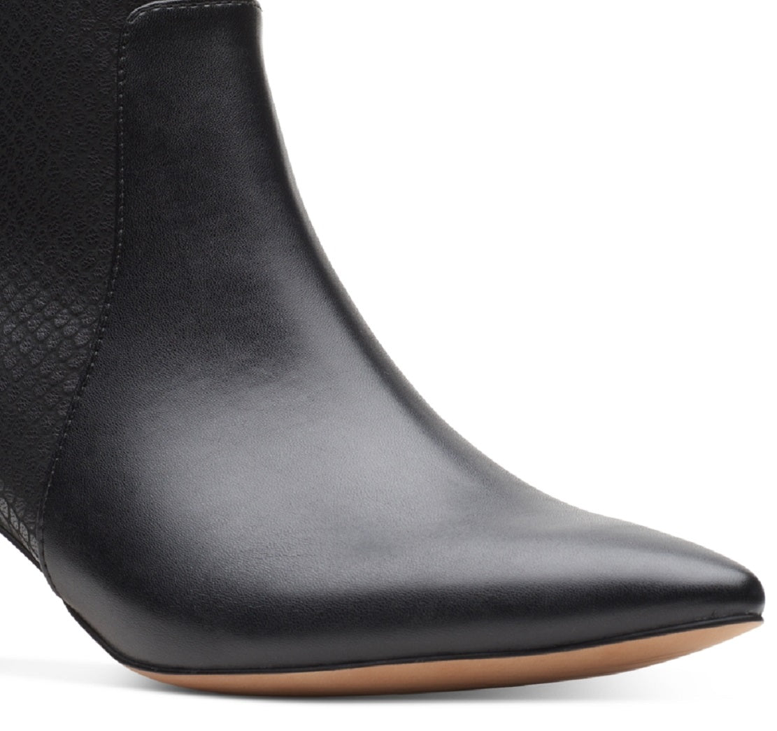 Botas femininas Clarks Shondrah pretas, tamanho 7,5 M