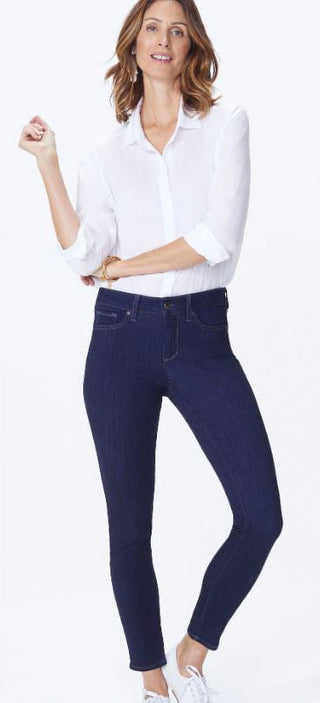 Calça jeans skinny tamanho 8 NYDJ Ami em Mabel