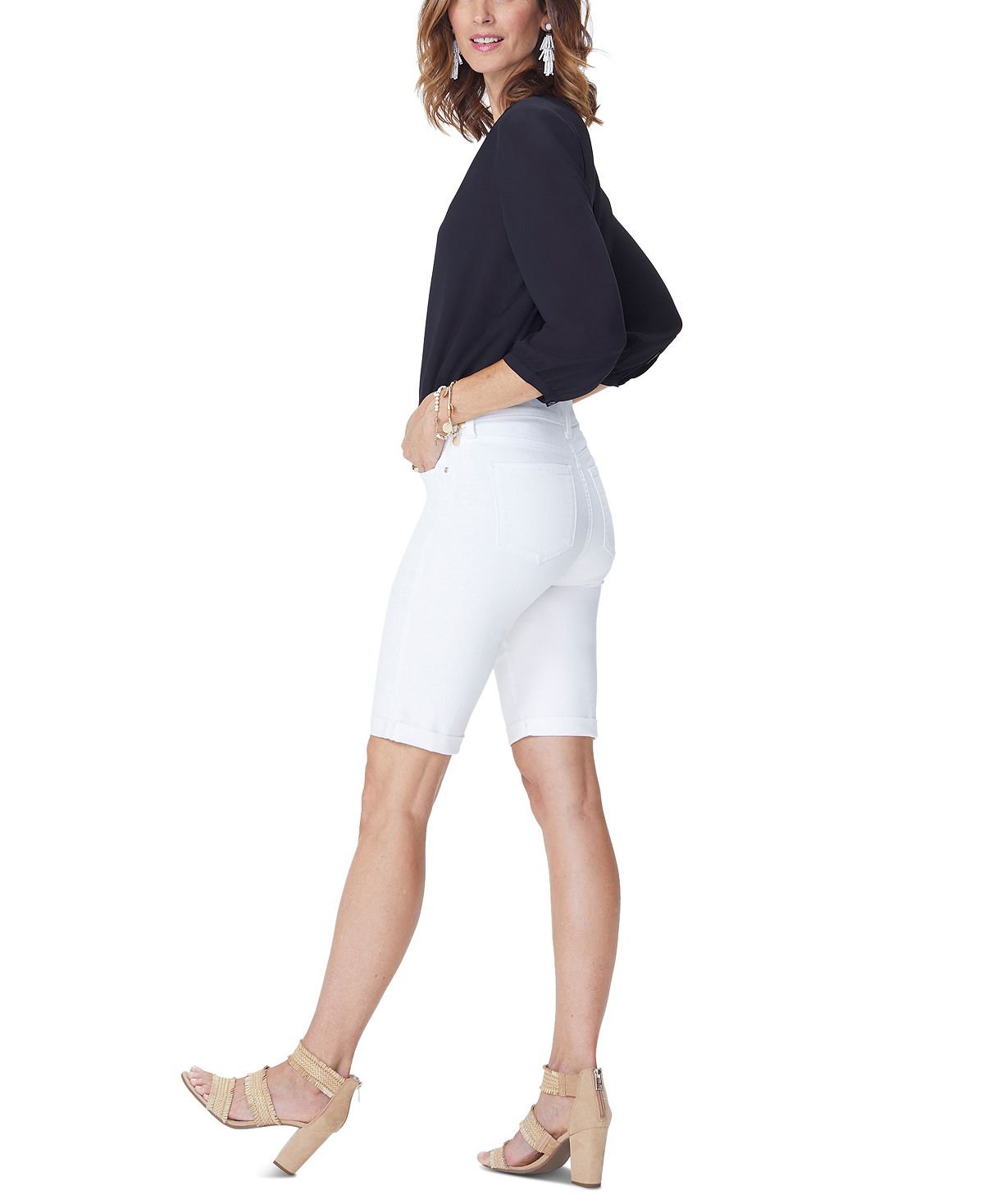 Shorts NYDJ feminino com punho enrolado, branco, tamanho 2