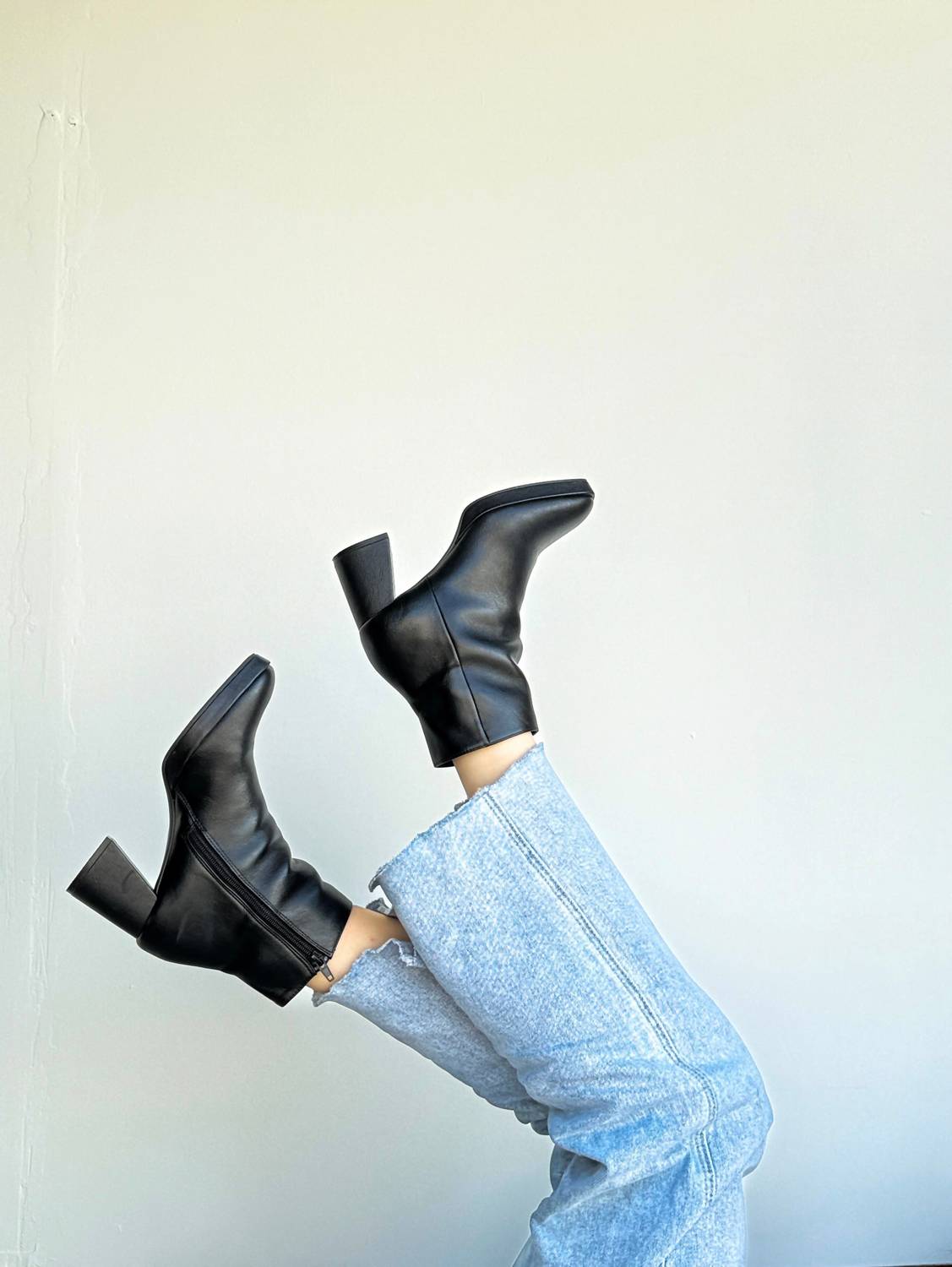 Chinese Laundry - Women Shine On Me Booties