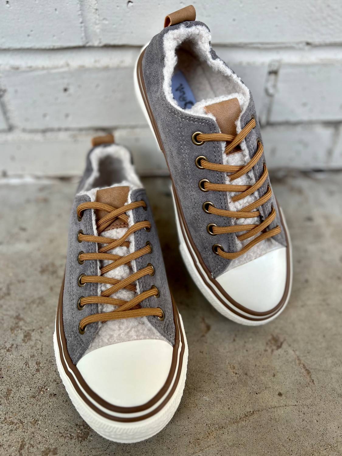 Very G - Women's Soli Sneakers