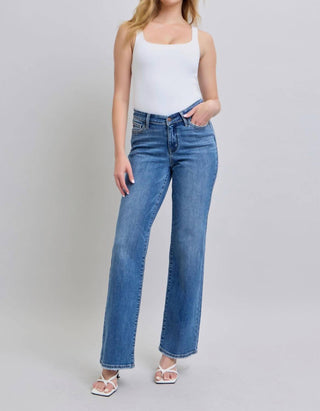 Judy Blue - Calça jeans reta com cintura alta e frente em V