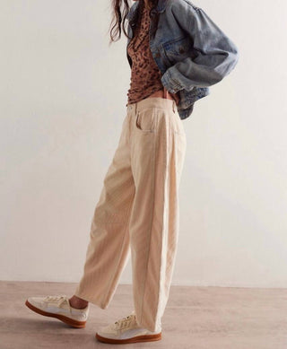 Free People - Calça Jeans Good Luck de Cintura Média com Cordão