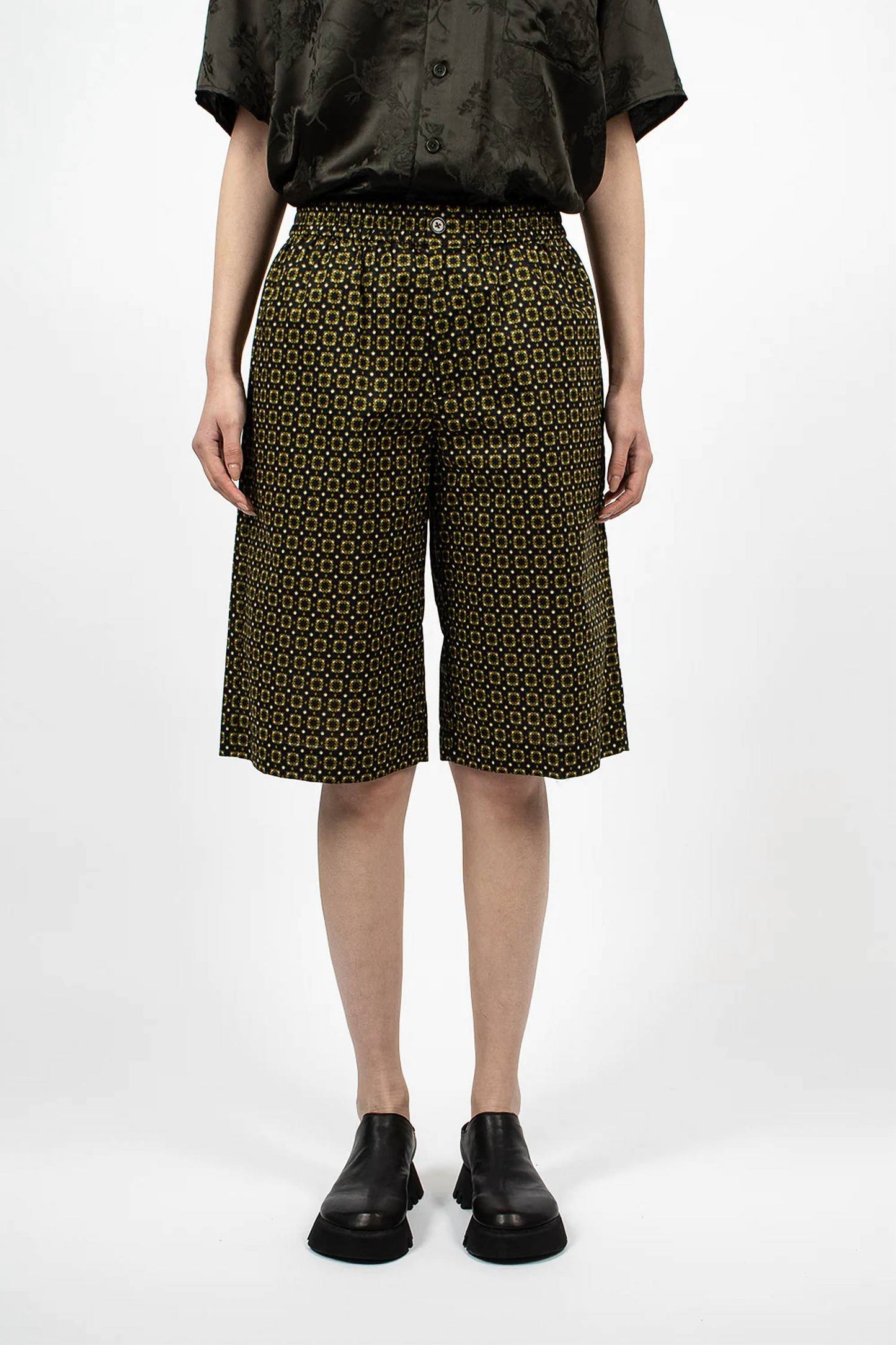 6397 - Weekend short