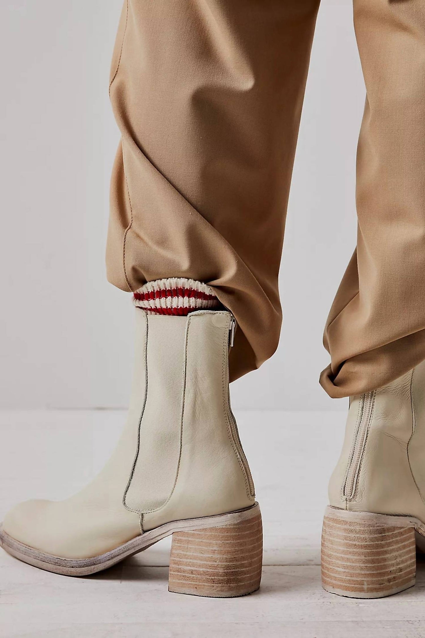 Free People - Essential Chelsea Boots