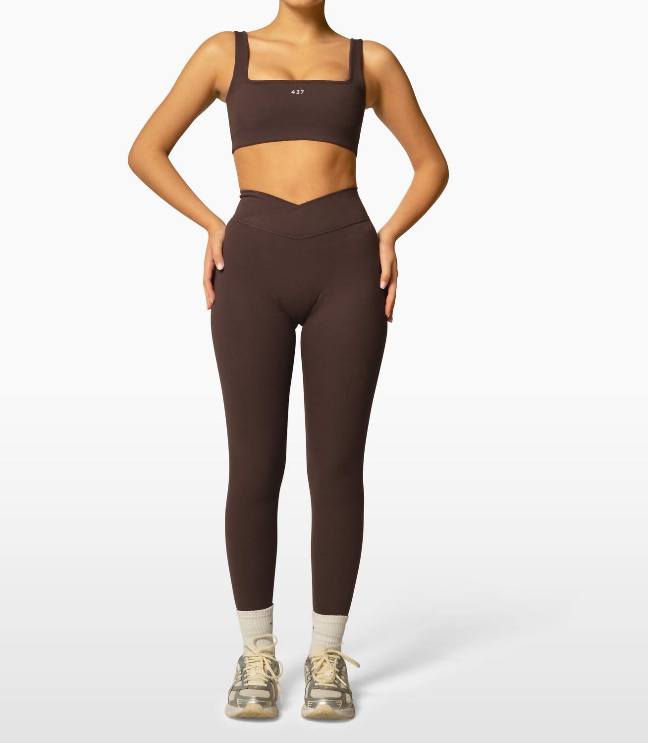 437 - V Legging