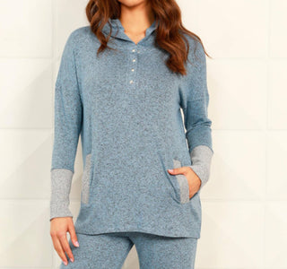 French Kyss - Moletom com capuz canelado e botões com bolso