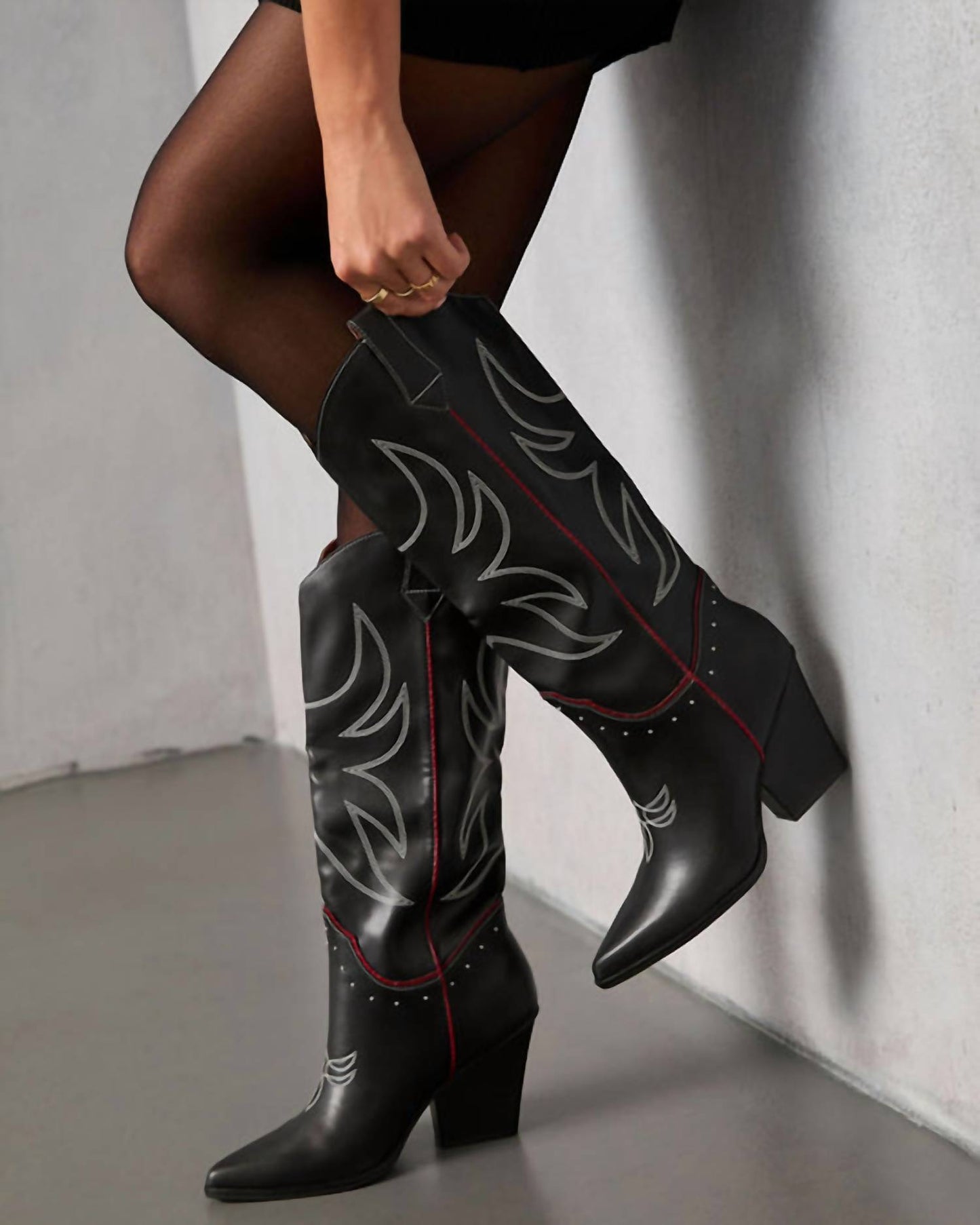 Oasis Society - Women's Ashton Western Boot