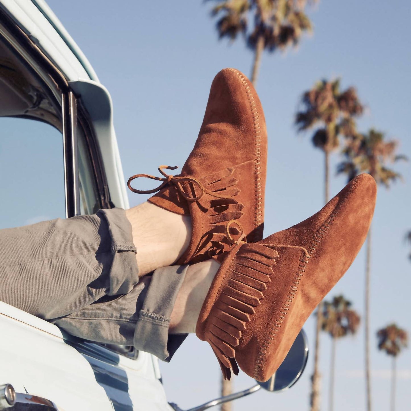 Minnetonka - Men's Classic Softsole Fringe Boot