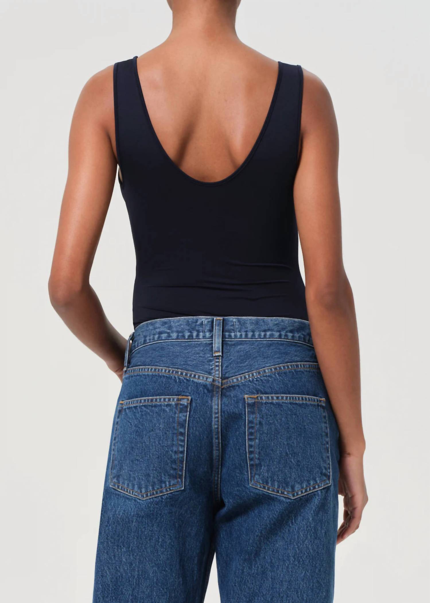 agolde-tora-scoop-neck-bodysuit