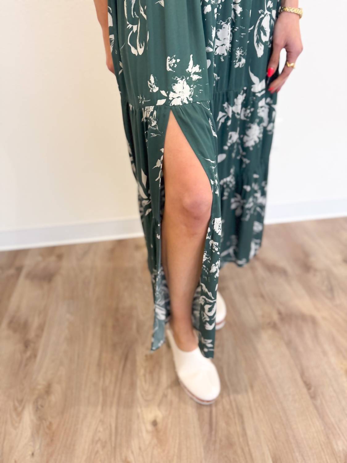 Elan - Billie Floral Maxi Dress