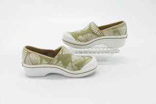 Dansko - Women's Volley Vegan Clog