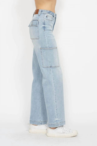Judy Blue - Calça Jeans Cargo de Cintura Alta e Perna Larga