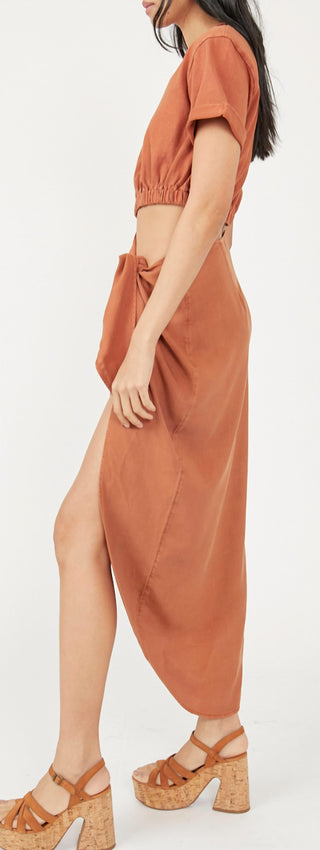 Free People - Vestido longo de manga curta com amarração lateral