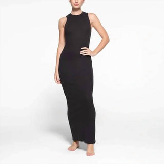 Skims - VESTIDO LONGO SEM MANGAS COM CANELADO DE ALGODÃO em SOOT