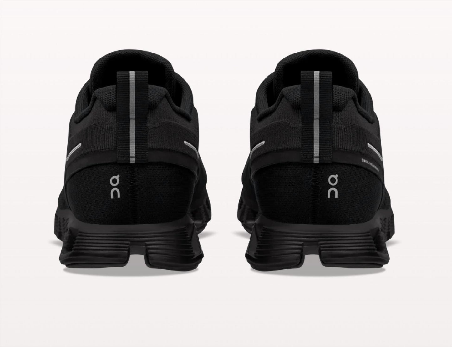 On Cloud - Women's Waterproof Sneakers