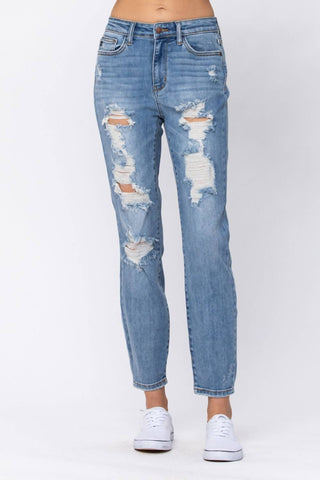 Judy Blue - Calça Jeans Boyfriend Destroyed de Cintura Alta