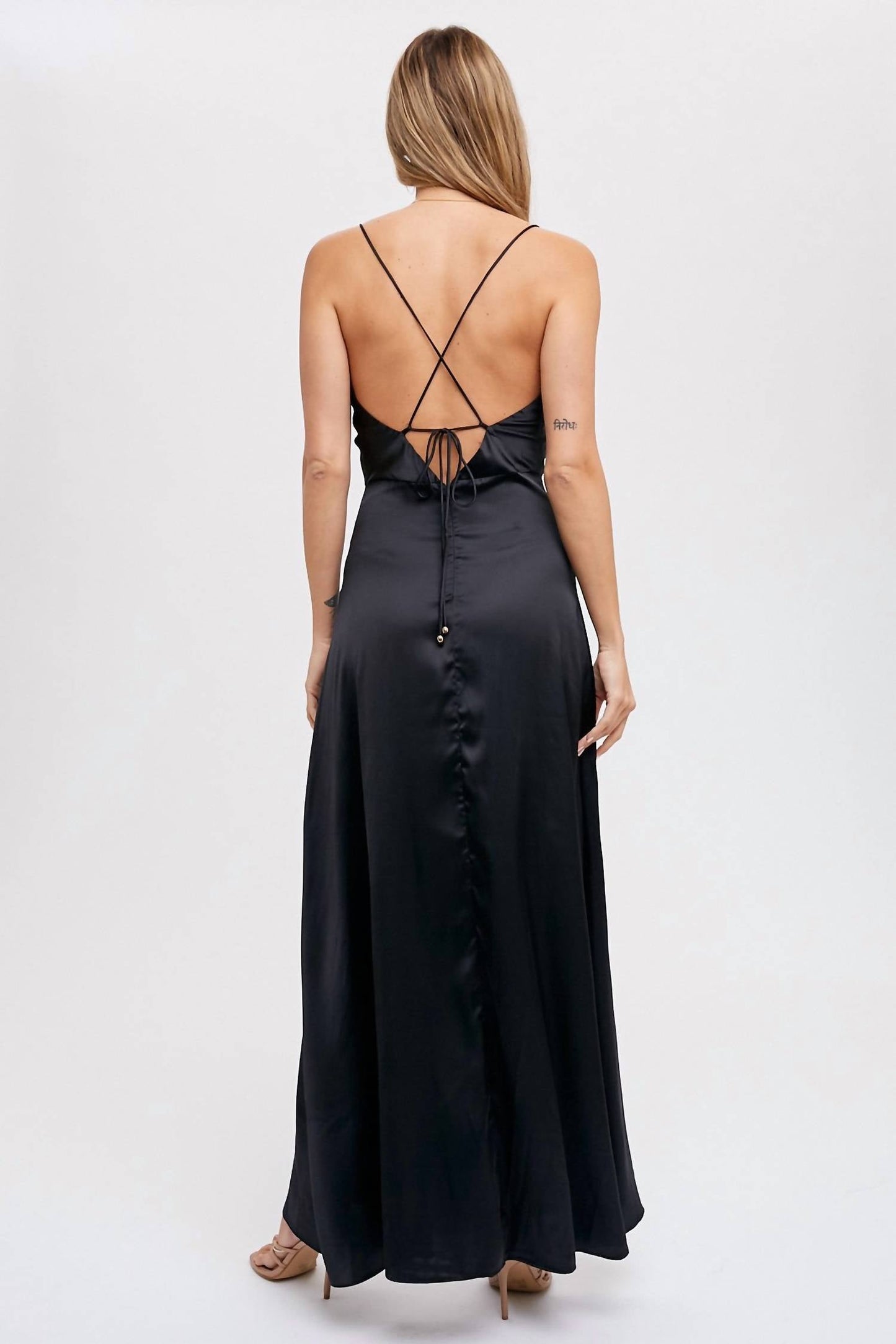 Bluivy - TAYLOR SILKY MAXI DRESS