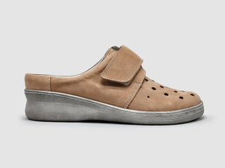 Kcr Group - Tamancos femininos de couro perfurado