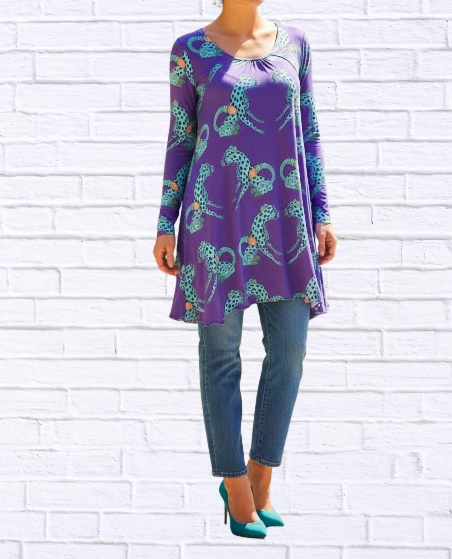 Diva Usa - Sibella Pleated Front Long Sleeve Blouse