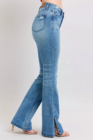 Judy Blue - Calça jeans bootcut com fenda lateral e controle de barriga