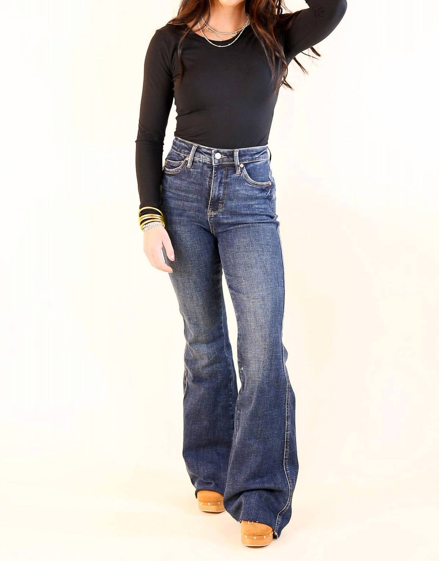 Judy Blue - Tummy Control Shield Pocket Flares Jean