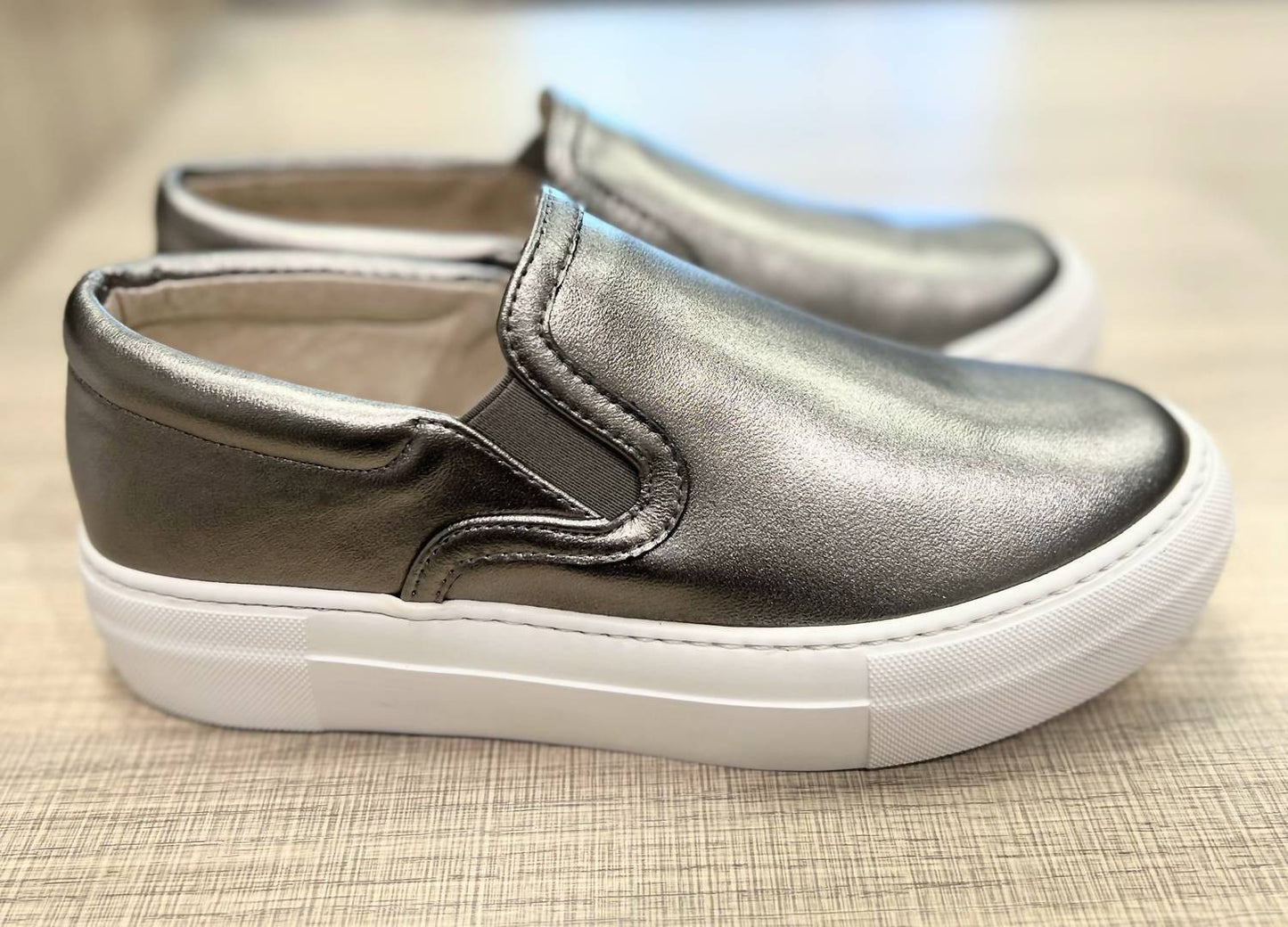 All Black - Women's Loafer Sneak Shoes