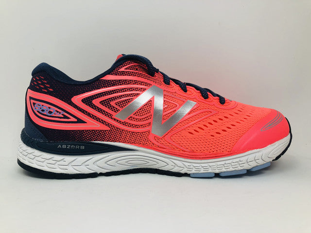 Tênis de corrida New Balance 880 V7 infantil, goiaba/índigo vintage, tamanho 6,5 M EUA
