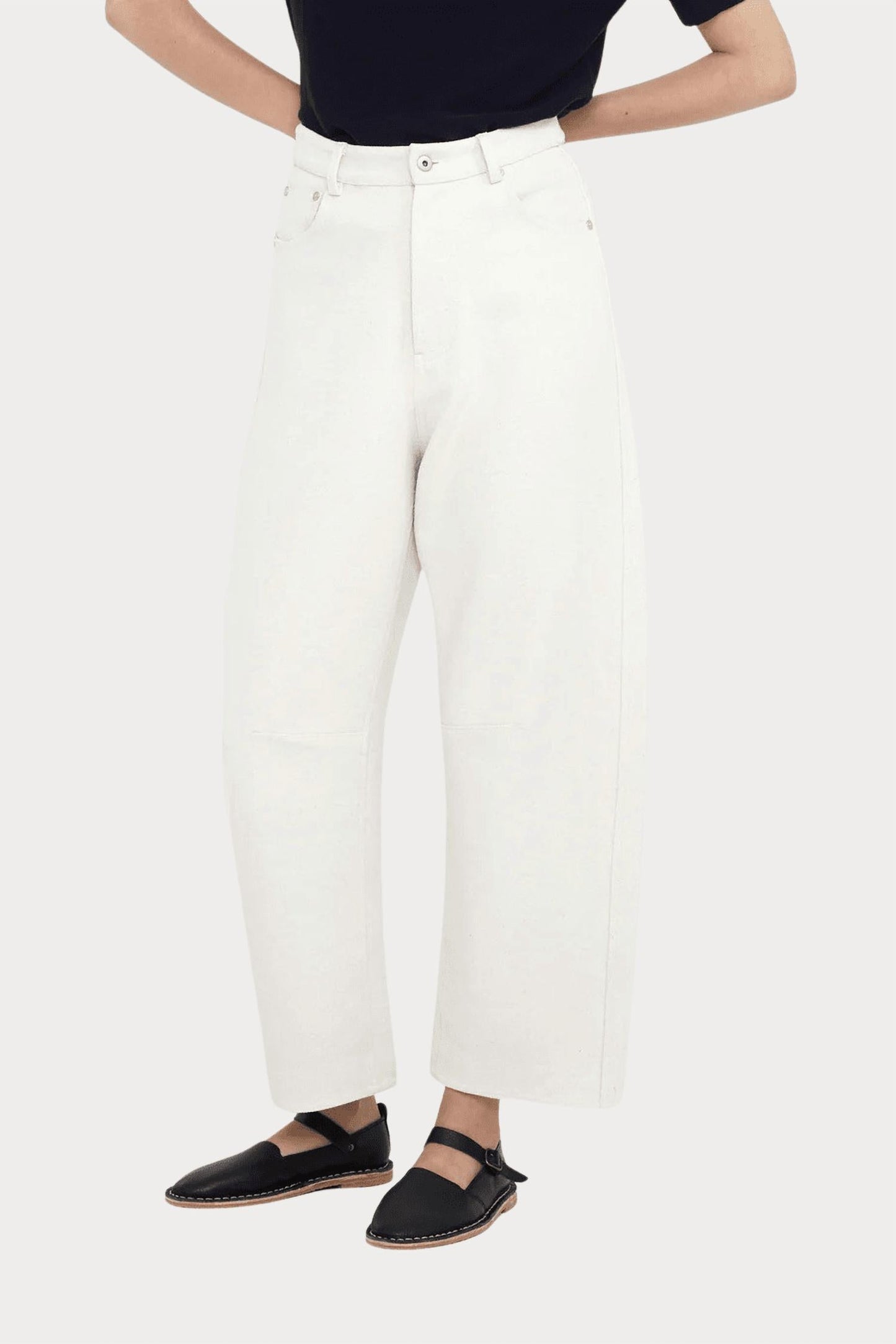 7115 By Szeki - Relaxed Curve Legged Trouser
