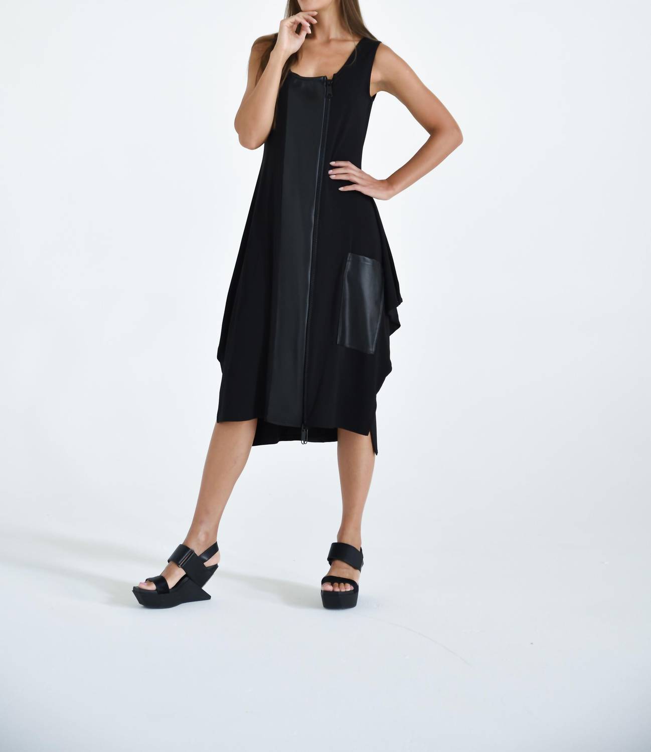 Simply Mila - Women's Sleeveless Freya Dress