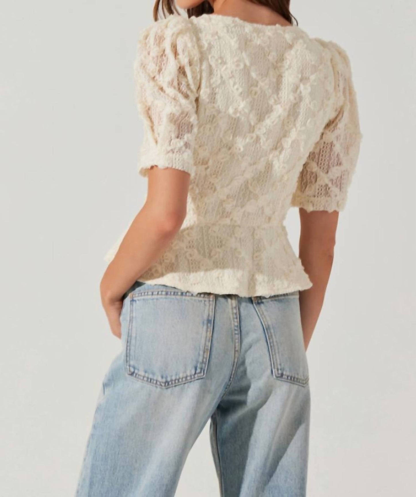 Astr - Cherian Floral Appliqué Lace Top