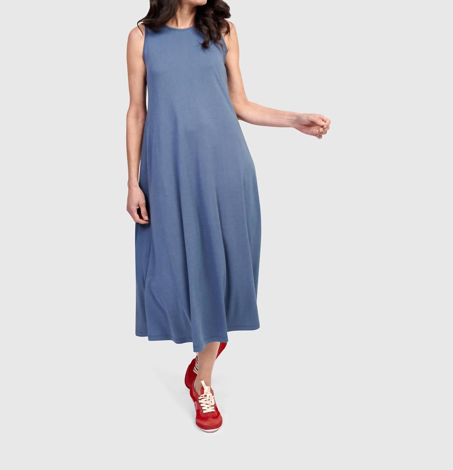 Alembika - Essential Sleeveless Midi Dress