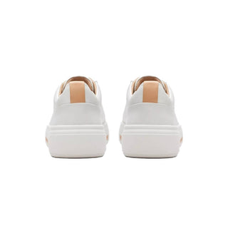 Clarks - Caminhada Hollyhock